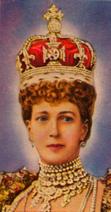 Reine Alexandra, épouse du roi Édouard VII, lors de son couronnement, 1902-1935
