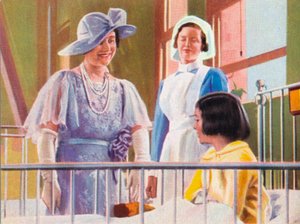 La reine Elizabeth visitant une salle pour enfants à l
