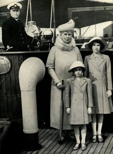La reine Mary avec ses petites-filles, années 1930, 1951 - Unbekannt