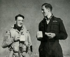 Personnel de la RAF prenant une tasse de thé, Malte, Seconde Guerre mondiale, 1942-1944 - Unbekannt