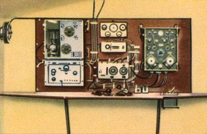 Salle de radio à bord de l