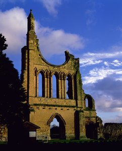 Vestiges de la façade, Abbaye de Byland, Yorkshire du Nord (photo)