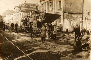 Travaux routiers dans la rue Tverskaya, Moscou, URSS, années 1920