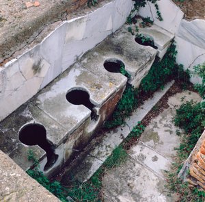 Toilettes romaines, Ostie, Italie - Unbekannt