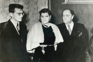 Compositeur russe Dmitri Chostakovitch, chanteuse Maria Maksakova et écrivain Aleksey Tolstoy, 1943 - Unbekannt