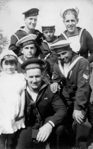 Marins de six pays différents lors de la revue du couronnement, Southsea, Hampshire, 1937 - Unbekannt