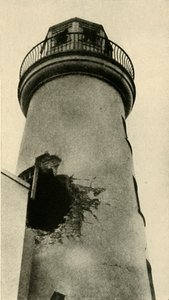 Le phare de Scarborough touché par une bombe allemande, Première Guerre mondiale, décembre 1914, vers 1920 - Unbekannt