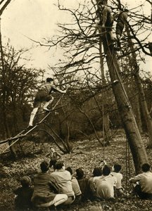 Scouts pratiquant le pionnier, 1944 - Unbekannt