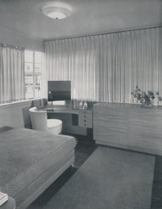 Des lignes simples et pratiques caractérisent cette chambre, 1942 - Unbekannt