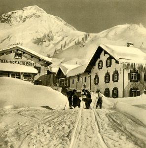 Skieurs à Stuben am Arlberg, Vorarlberg, Autriche, vers 1935 - Unbekannt