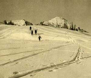 Ski dans les montagnes du Totes Gebirge, Autriche, vers 1935
