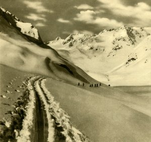 Ski sur le glacier Alpeiner Ferner dans les Alpes de Stubai, Autriche, vers 1935