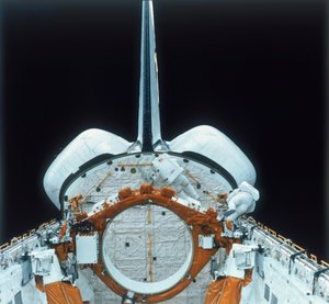 Astronaute de la navette spatiale en EVA, années 1980