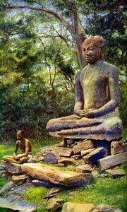 Bouddha en pierre, une relique de la gloire passée d