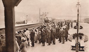 Intérêt sympathique pour le train funéraire royal à la gare de Welwyn - Unbekannt