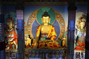 Temple des Mille Bouddhas Congrégation Dashang Kagyu Ling Shakyamuni Bouddha, La Boulaye, France