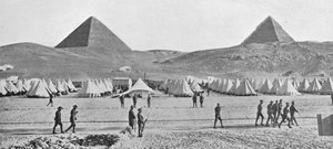 Les troupes australiennes en Égypte campées près des pyramides, 1914