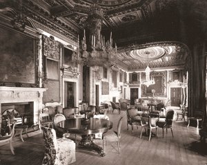 La salle de bal, Devonshire House, Londres, 1894