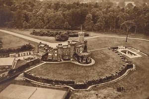 Le fort, 1937