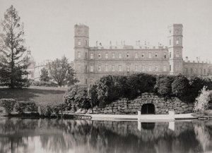 La façade principale du palais de Gatchina, années 1870-1880 - Unbekannt