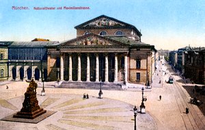 Le Théâtre National et la Maximilian Strasse, Munich, Allemagne, 1925 - Unbekannt