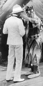 Le Prince de Galles décoré par le Roi Neptune, HMS Repulse, 1925 - Unbekannt