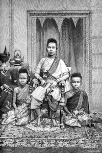 La Reine Mère des Khmers cambodgiens, Cambodge, 1895 - Unbekannt