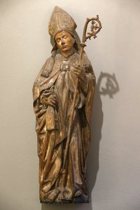 Musée Victoria et Albert. Évêque saint. Allemagne. Vers 1470-80. Bois de tilleul avec traces de peinture. Royaume-Uni - Unbekannt