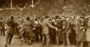 La première finale de la FA Cup se tient au nouveau stade de Wembley à Londres, 28 avril 1923 - Unbekannt