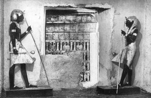 La première vue de la tombe de Toutankhamon, Égypte
