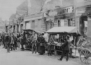 Le marché dans les ruines de Hohenstein, Prusse orientale, Première Guerre mondiale, 1915