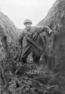 Les misères du soldat, une tranchée boueuse en Artois, France - Unbekannt