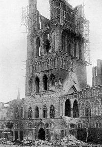 La tour du Market Hall après un bombardement allemand, Ypres, Belgique, Première Guerre mondiale, 1920 - Unbekannt