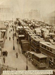 Embouteillage sur le pont de Blackfriars, Londres, 1935