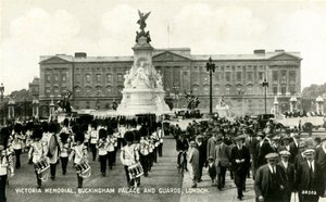Mémorial de Victoria, Buckingham Palace et gardes, Londres, années 1930 - Unbekannt
