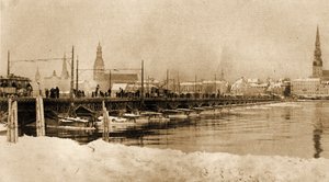 Vue du pont flottant sur la Dvina, Riga, Lettonie, 1915 - Unbekannt