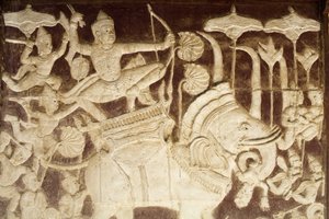 Wat Ounalom : sculpture représentant une scène de bataille du Ramayana, Phnom Penh, Cambodge - Unbekannt