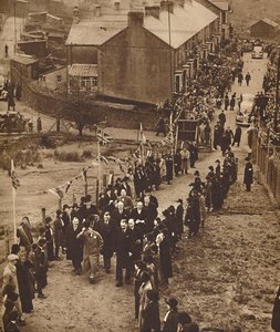 Accueilli au Monmouthshire - Le roi Édouard à Abertillery, nov 1936 - Unbekannt