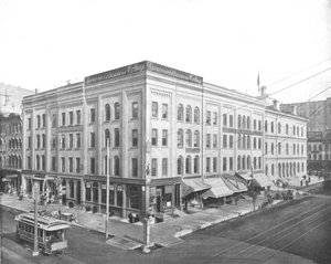 Rue Wisconsin et Broadway, Milwaukee, Wisconsin, USA, vers 1900
