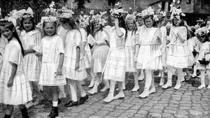 Jeunes filles à une fête d