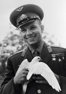 Youri Gagarine, cosmonaute russe, vers 1963-1964 - Unbekannt