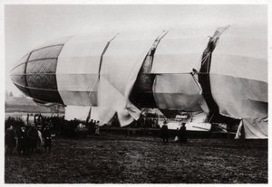 Zeppelin LZ2 après sa destruction, 1906, 1933 - Unbekannt