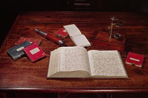 Livres sur le bureau de Charles Darwin