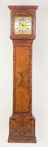 Horloge à long boîtier géorgienne avec boîtier en ronce de noyer, 18ème siècle - Unbekannt Unbekannt