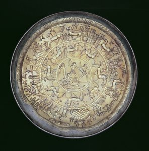 Plat en argent doré de la tombe Bernardini à Praeneste