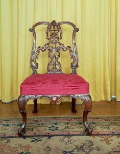 Chaise à dossier ruban en acajou de design Chippendale