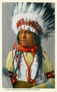Un Apache Jicarilla américain