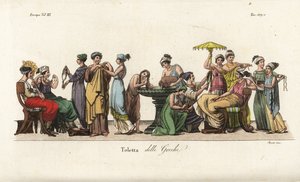 Femmes grecques antiques à leur toilette : se lavant les cheveux dans une fontaine, essayant des vêtements, arrangeant leurs cheveux, admirant un collier, etc. Gravure au cuivre colorée à la main par Sasso d