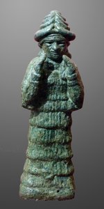 Figurine en bronze de la déesse gardienne LAMA, Mésopotamie vers 2035-1794 av. J.-C.
