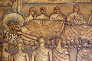 Pagode bouddhiste Chua Thiep Long. Bouddha couché. Après 45 ans d